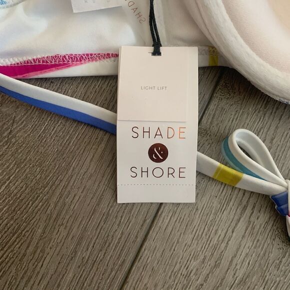 Shade and shore light lift swim top very beautiful - Picture 3 of 4